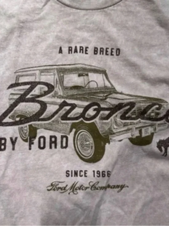 Women’s Ford Bronco Pink T Shirt Size XL Logo 100% Cotton - Picture 2 of 3